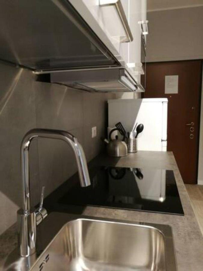 Appartamento Con Grande Terrazzo In Via Lomellina - Lome 527 Milano Exteriör bild