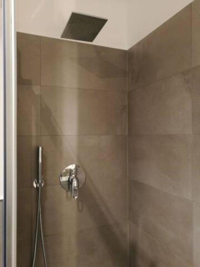 Appartamento Con Grande Terrazzo In Via Lomellina - Lome 527 Milano Exteriör bild