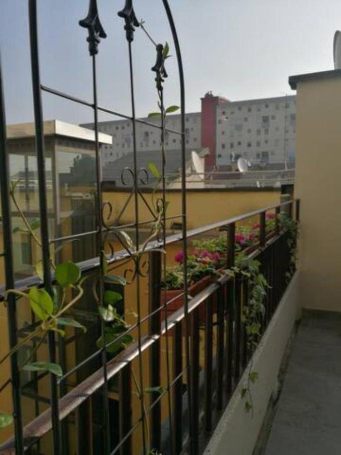 Appartamento Con Grande Terrazzo In Via Lomellina - Lome 527 Milano Exteriör bild